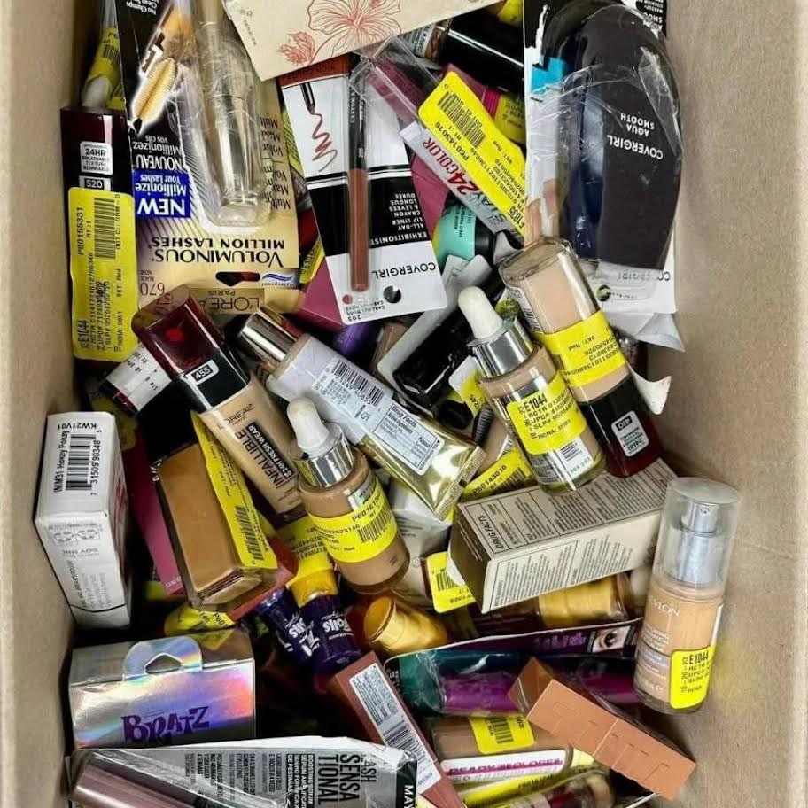 Makeup and Cosmetics Pallet Liquidation Wholesale