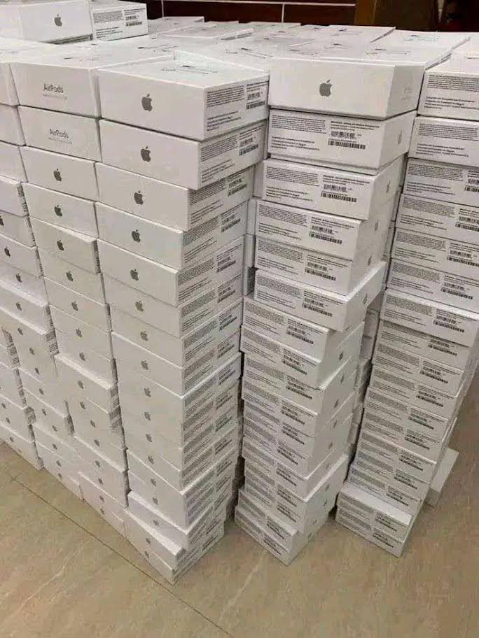 Wireless Audio and_Wearables Pallet1